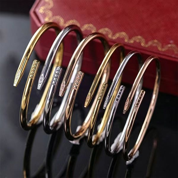 Brand Love Nail Bracelet for Women Classic Couple Diamond Bracelet Designer 18K Gold Jewelry Luxury Gift