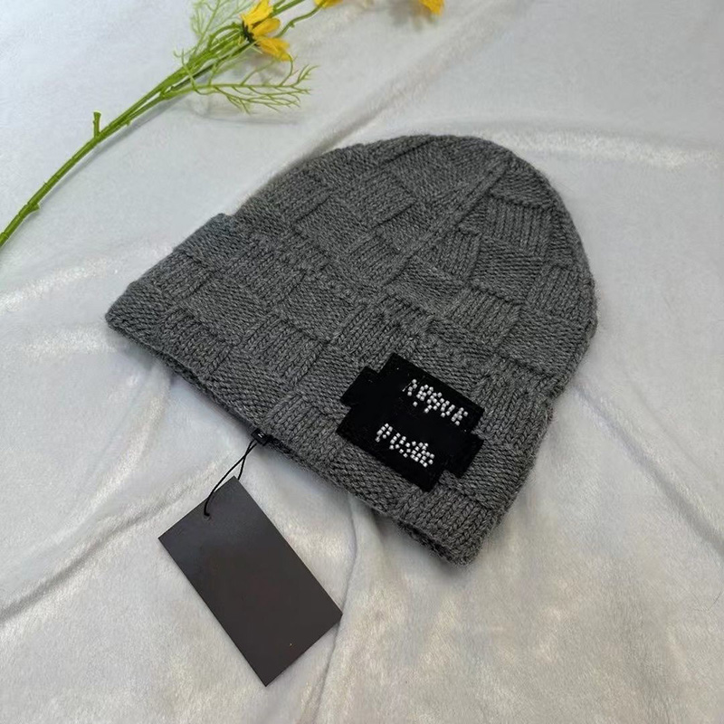 luxury designer beanie women and men New grid letters bonnet hat brim bonnet classic beautiful fashionable autumn and winter wear